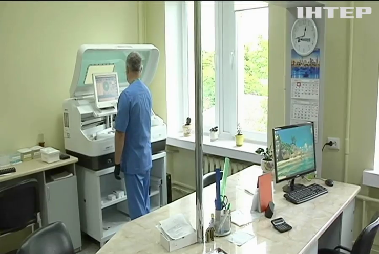 Україна очікує вакцину від COVID-19 на початку 2021 року