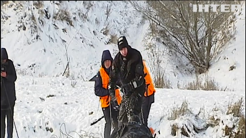 Зимова рибалка: рятувальники провели майстер-клас з виживання на льоду