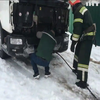 Україна у полоні снігу: водіїв попереджають про ожеледь