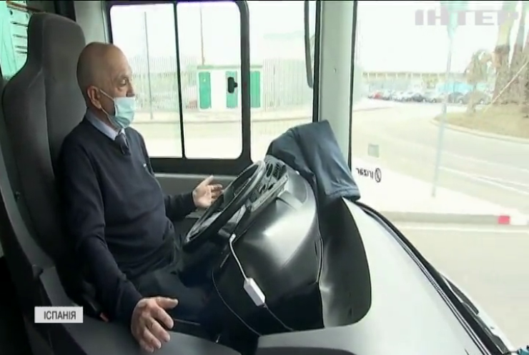 В Іспанії випустили у рейс автобус-безпілотник