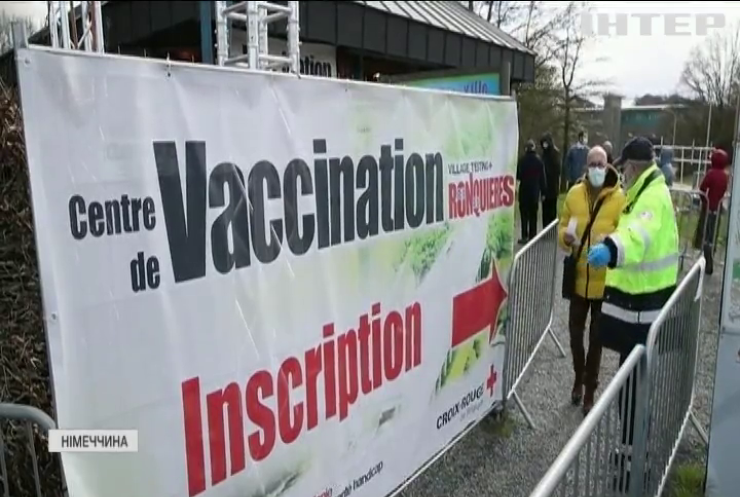 ВООЗ закликає не панікувати: країни ЄС відмовляються від вакцини AstraZeneca