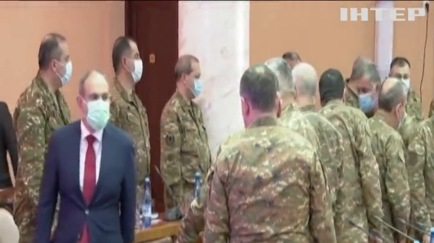 Прем'єр-міністр Вірменії Нікол Пашинян йде у відставку