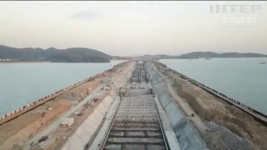Китай побудує найдовший підводний тунель