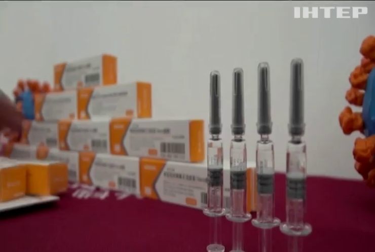 Нуль щеплень за добу: в Україні закінчилася вакцина від COVID-19