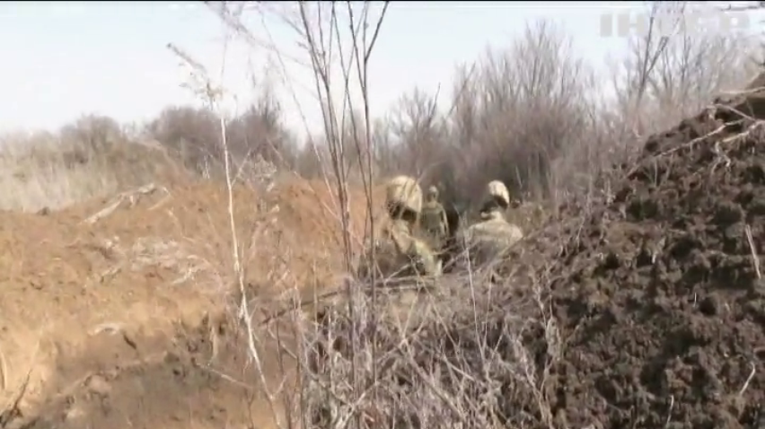 На Донбасі танкисти відпрацьовують відбиття ворожих нападів