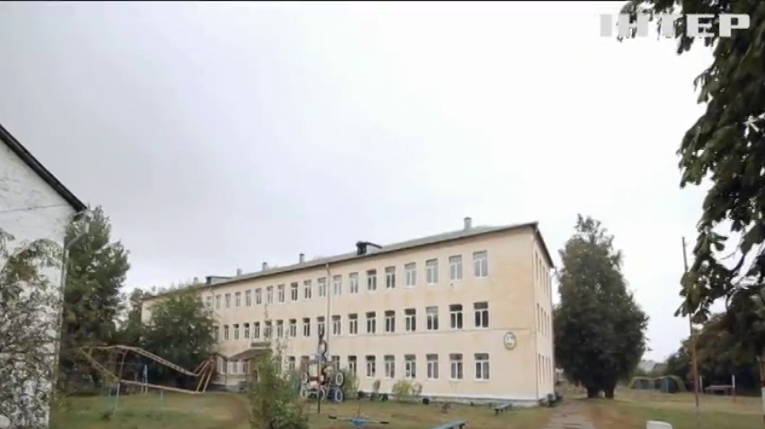 Соціальна криза: в Україні вихованців шкіл-інтернатів відправили по домівках