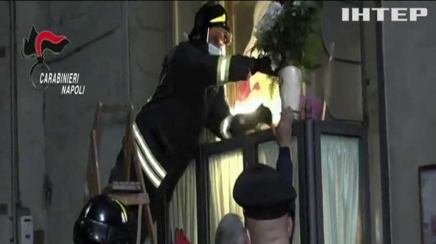 Поліція Неаполя знесла церкву "святого мафіозо"