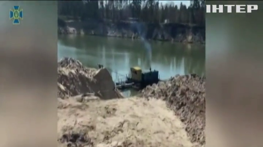 На Житомирщині бізнесмени нищили природу незаконним розробленням надр