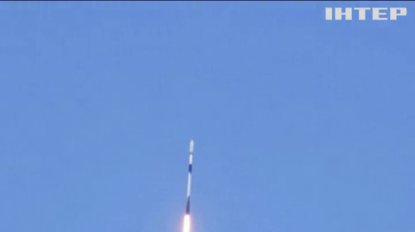 SpaceX успішно вивела на орбіту 60 супутників Starlink