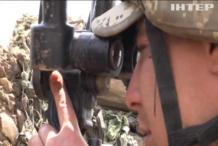 На Донбасі снайпер поранив українського військового