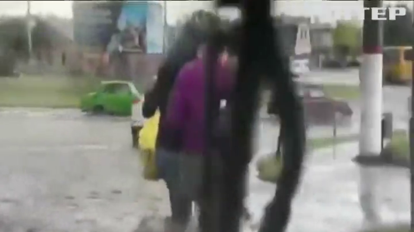 Потоп від заходу до сходу: Україну накрили потужні зливи