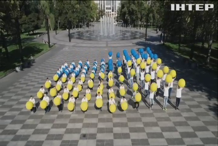 В Україні святкують День Державного Прапора