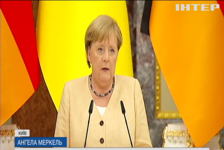 Ангела Меркель порадила Україні розвивати "зелену енергетику"