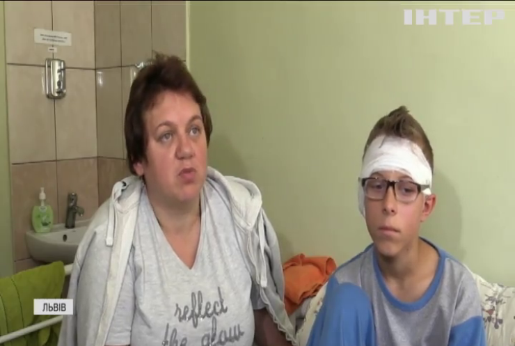 Українські та бельгійські лікарі зробили унікальні операції дітям у Львові