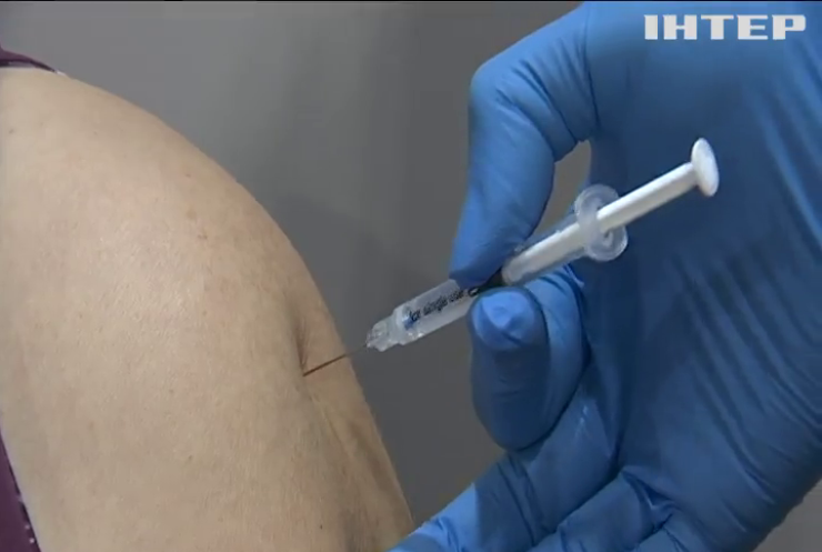 МОЗ України дозволив комбінувати вакцини Moderna та Pfizer