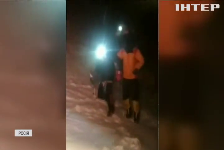 Група альпіністів потрапила в сильний шторм на Ельбрусі