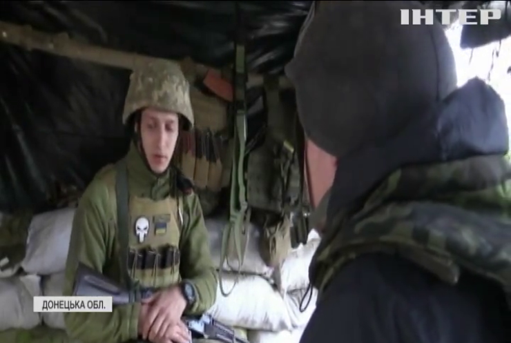 На Донбасі супротивник використовує дрони для бомбування армійських окопів