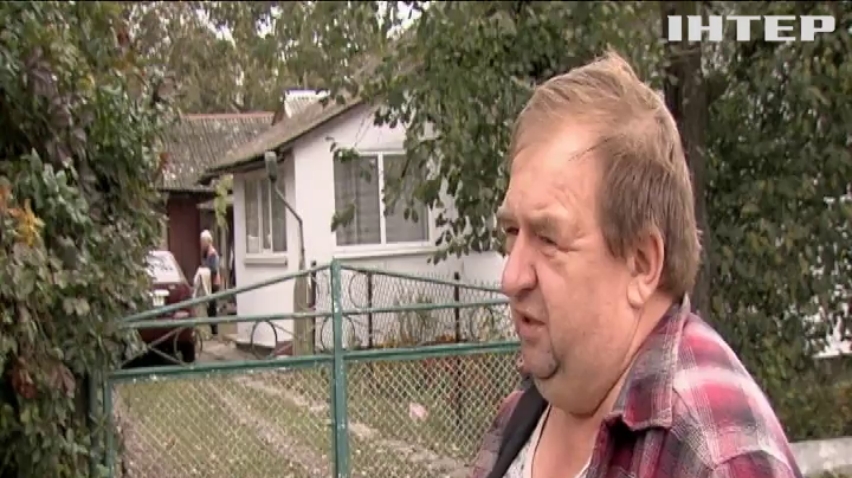 Сирота отримав від держави сарай замість хати
