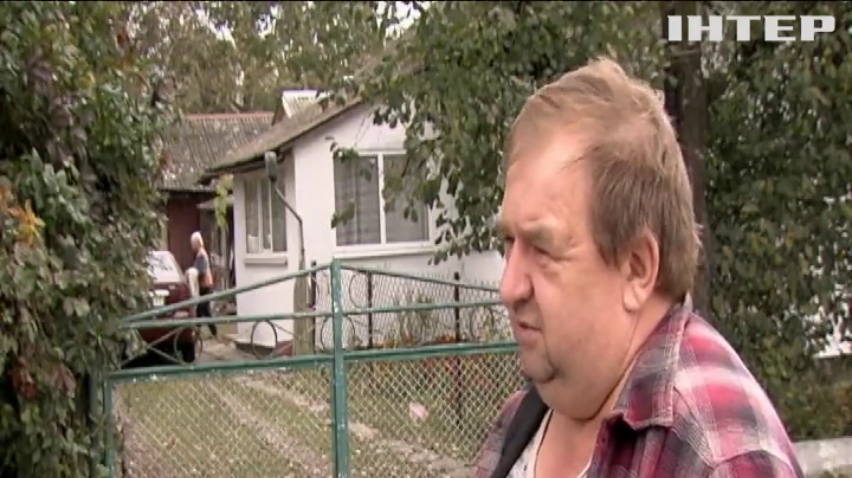 Держава роздає хати в аварійному стані сиротам