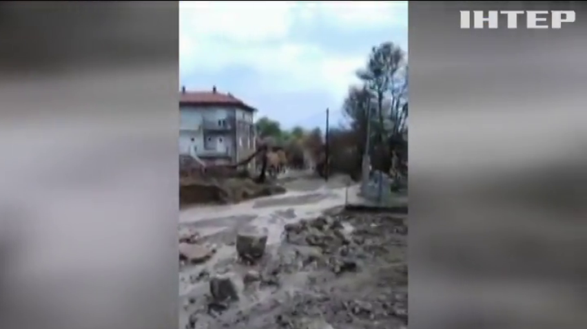 Острів Евбея потерпає від повеней та зсувів ґрунту