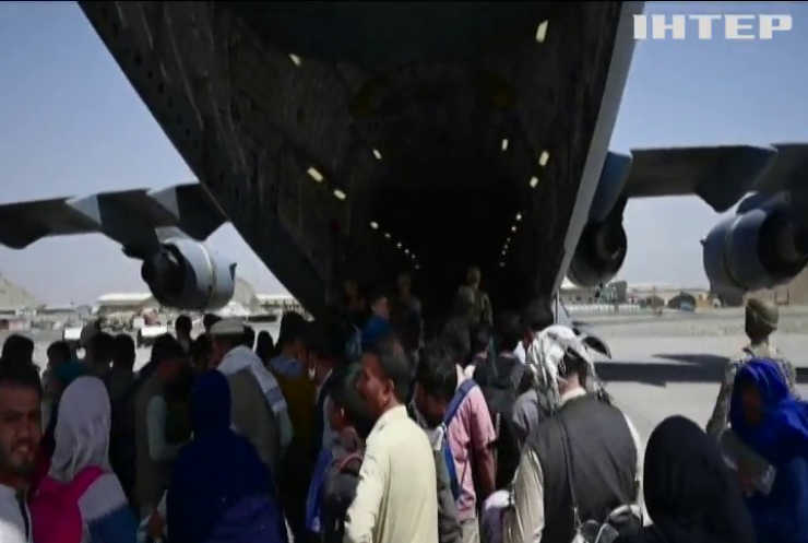 США відновлять евакуацію з Афганістану до кінця року