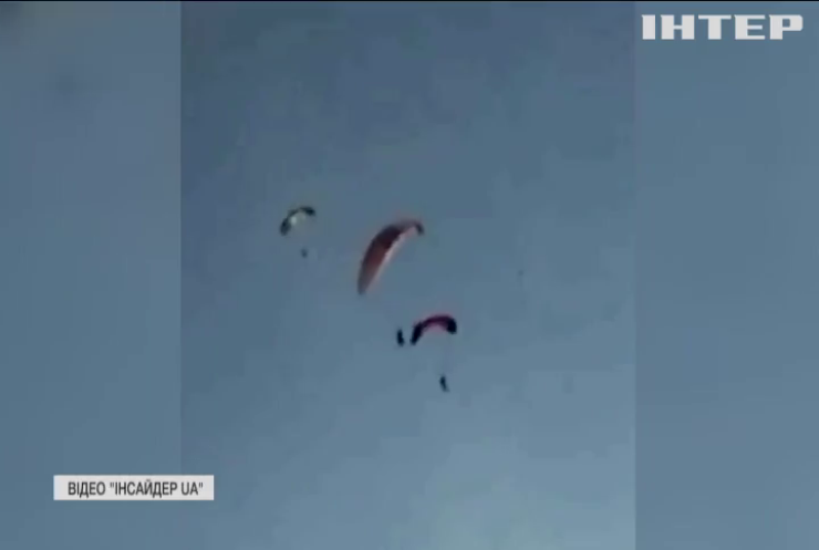 Українська парашутистка ледь не загинула під час польоту на пароплані