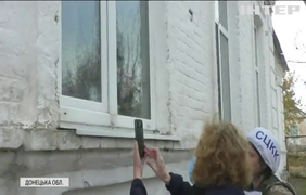 Війна на Донбасі: з фронтового села евакуювали дітей