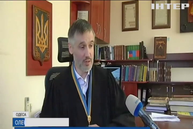 Одеський суддя виніс "літературний вирок":  злодії зобов'язані читати Шевченка