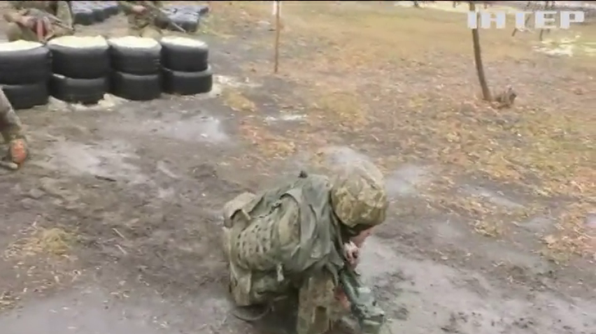 Війна на Донбасі: армійці тренують бойових навичок за кілька кілометрів від лінії зіткнення