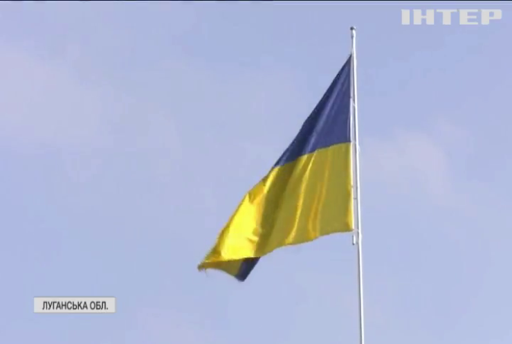 Війна на Донбасі: українські військові підсилюють позиції та укріплення