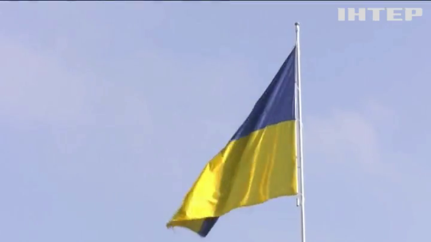 Війна на Донбасі: українські військові підсилюють позиції та укріплення