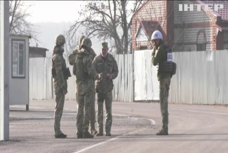 Спостерігачі ОБСЄ зафіксували важку зброю серед житлових кварталів Луганська