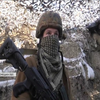 Війна на Донбасі: ворожий кулеметник здався у полон українським бійцям