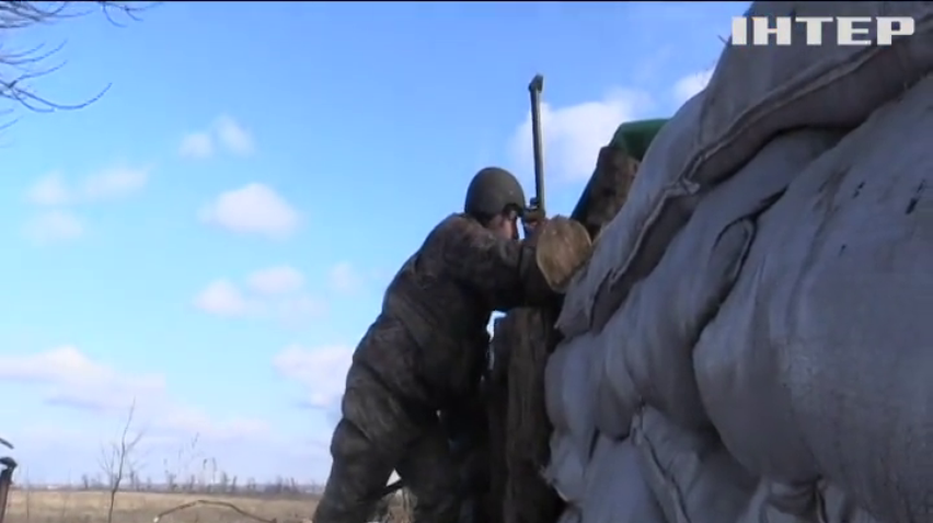 Війна на Донбасі: ворог обстріляв прикордонників