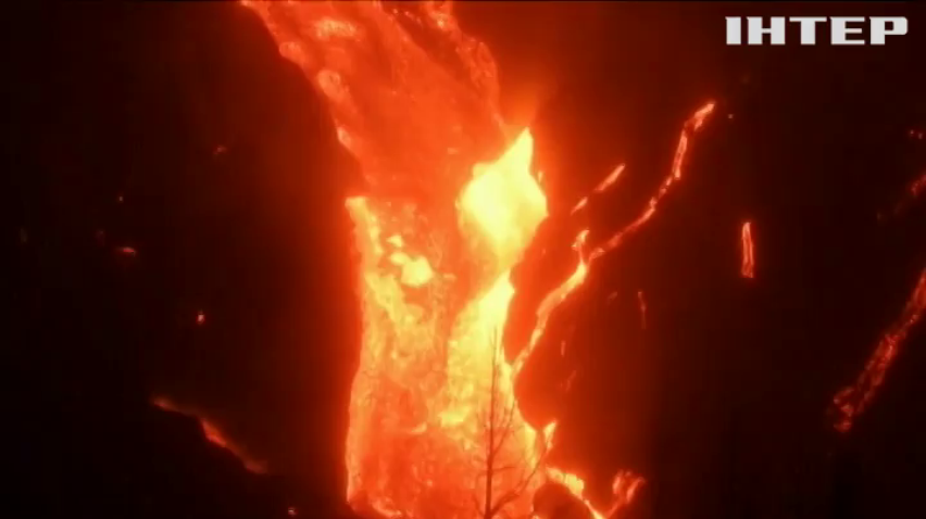 Вулкан Кумбре-В'єха продовжує вивергатися