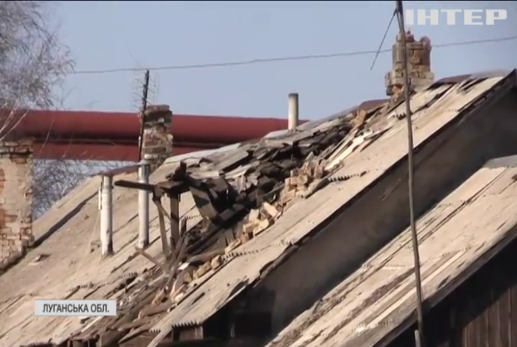 Війна на Донбасі: у Станиці Луганській поранили мирного жителя