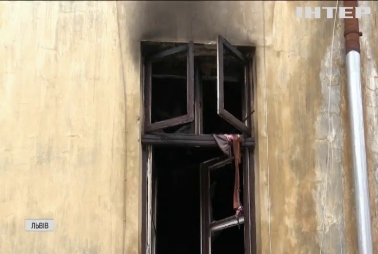 Двоє людей залишаються в лікарні після вибуху газу у Львові