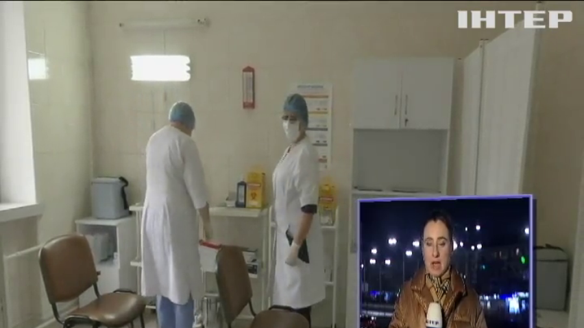 Українські чиновники вирішили дати право на третю вакцинацію всім бажаючим