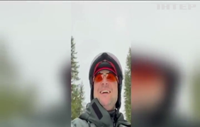 Президент на лижах привітав українців з Різдвом 