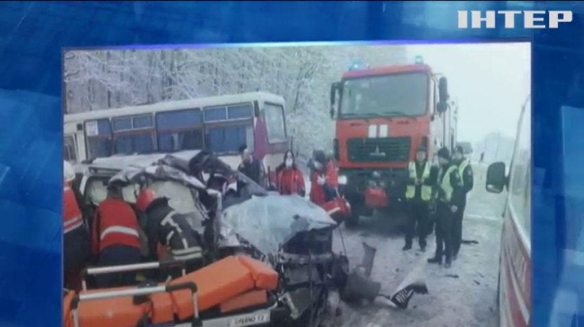Семеро людей постраждали в аварії на Львівщині