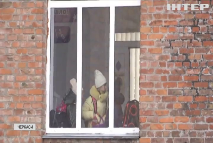 Хвиля псевдомінувань прокотилася Україною: поліцейські перевірили 600 об'єктів