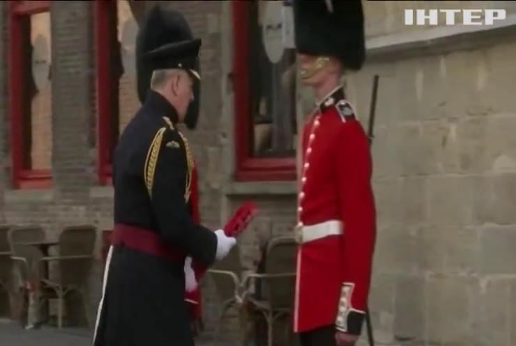 Британського принца Ендрю позбавили військових звань і титулу
