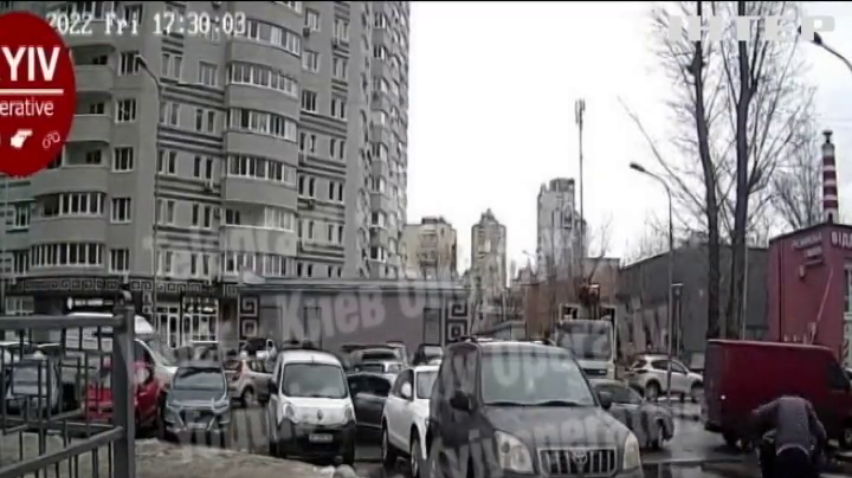 У Києві водій побив перехожого через зауваження про неправильне паркування