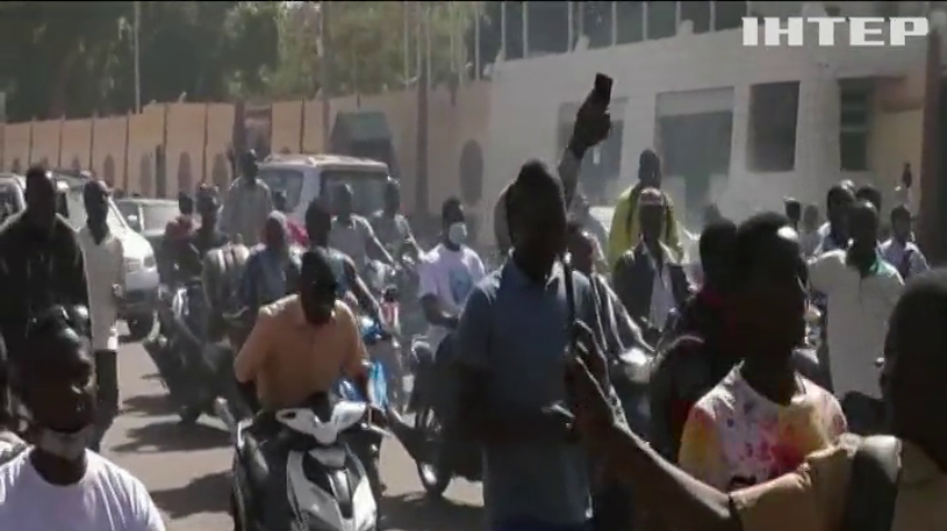 У Буркіна-Фасо військові захопили владу і оголосили про це по телебаченню
