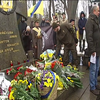 В Україні вшановують пам'ять Героїв Крут: кияни реконструювали костюми того часу