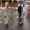 Дороги по-українськи: на Львівщині асфальт сходить разом зі снігом