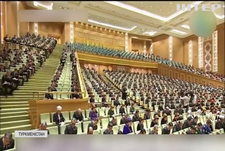 Президент Туркменістану йде у відставку