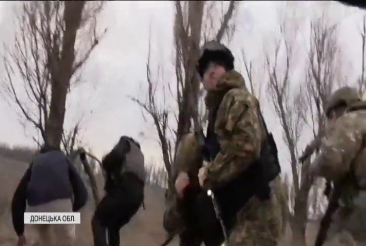 Міністр внутрішніх справ потрапив під мінометний обстріл на Донбасі