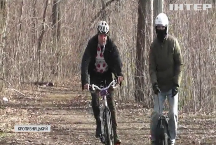 "Лютий холодець": Кропивницький провів масштабну велогонку