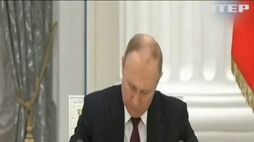 Путін підписав два укази про незалежність псевдореспублік